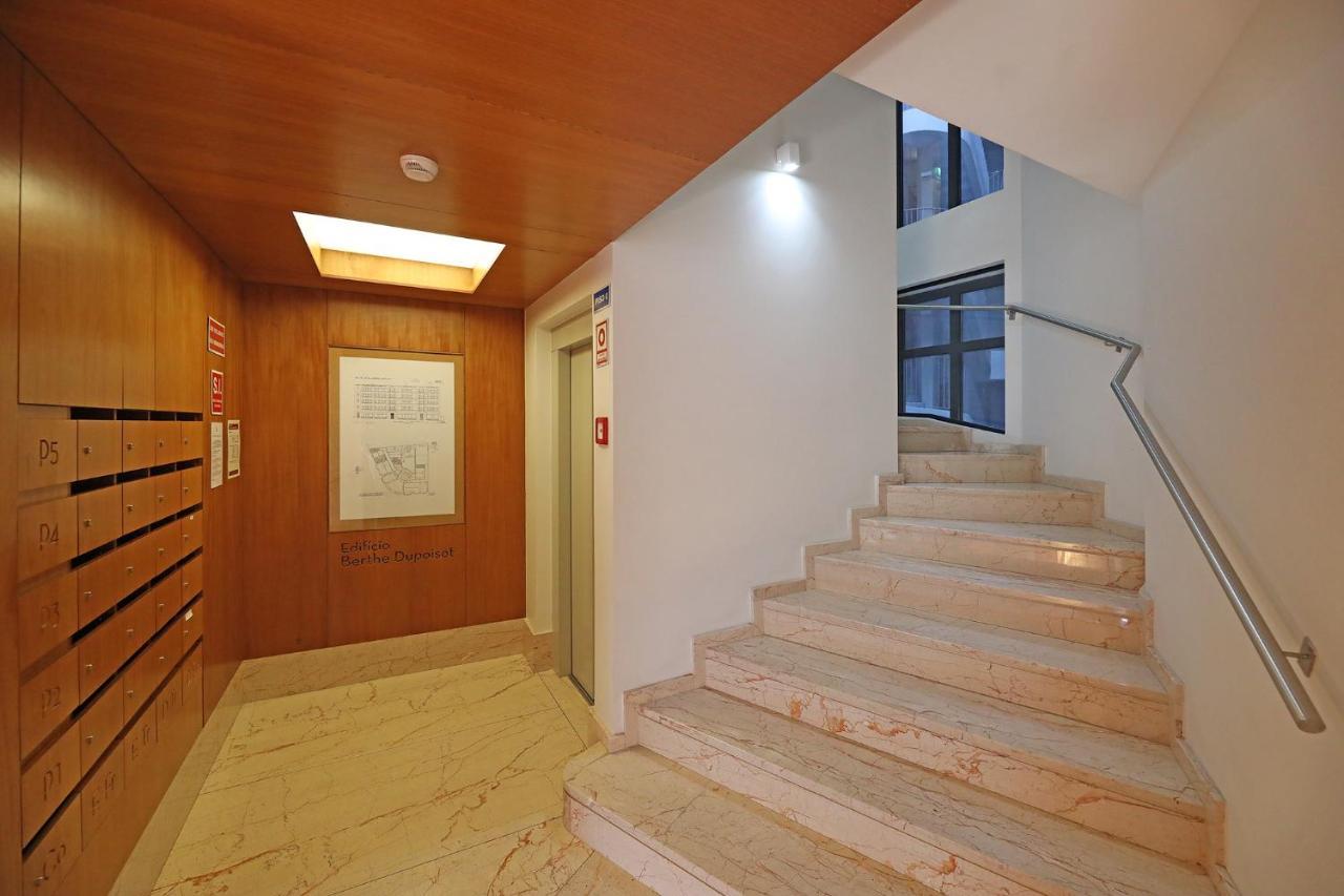 Flh Sa Da Bandeira Modern Apartment Porto Eksteriør bilde